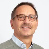 Simon Löw